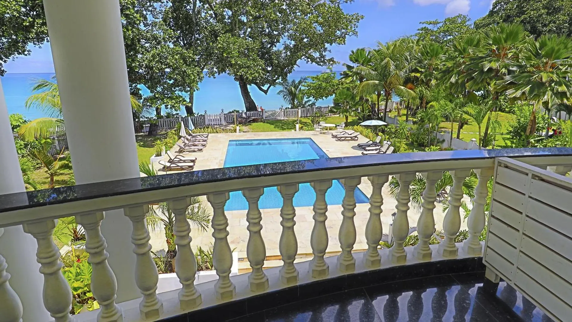 Hotel Chateau Elysium Beau Vallon