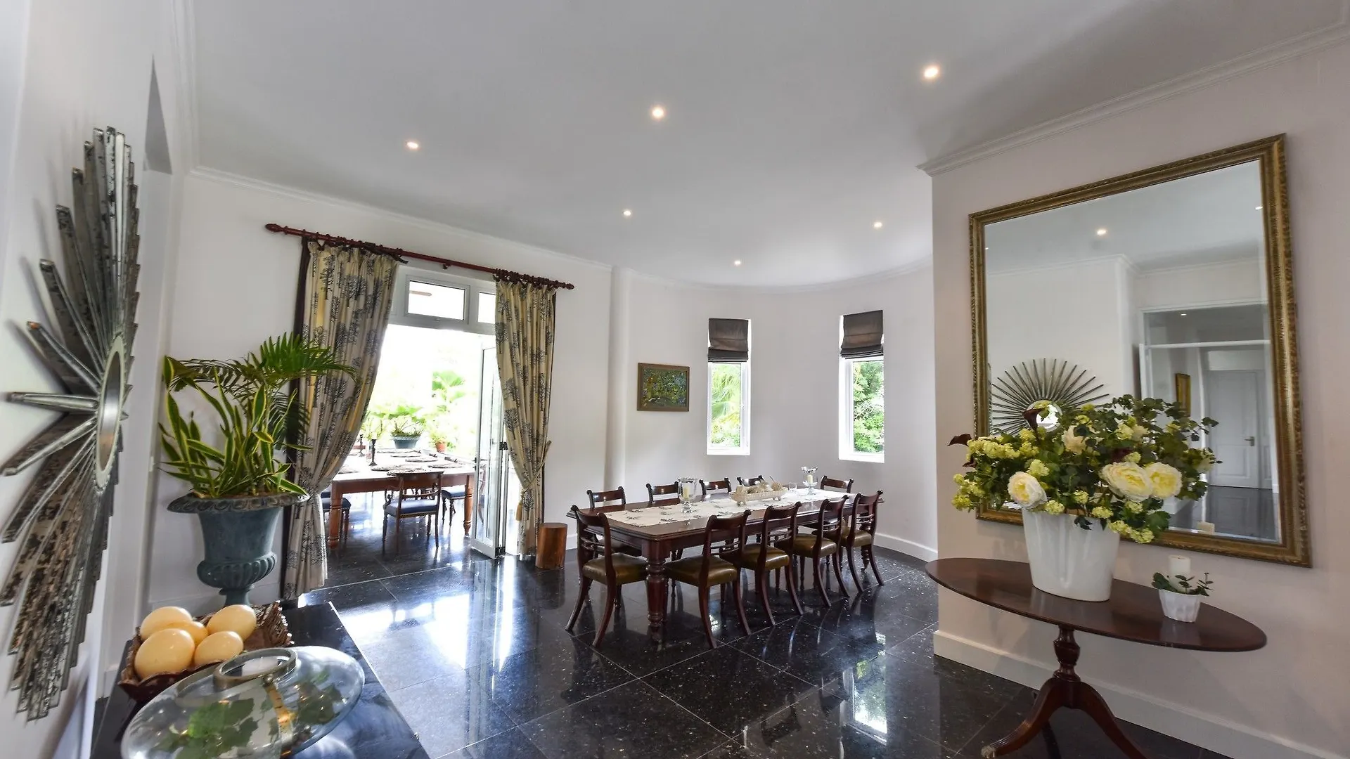 Chateau Elysium Beau Vallon  Beau Vallon (Mahe)