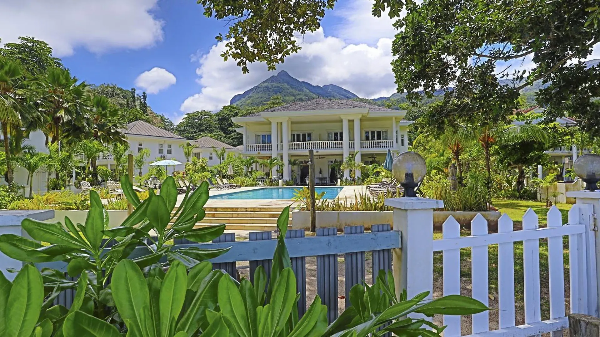 Hotel Chateau Elysium Beau Vallon