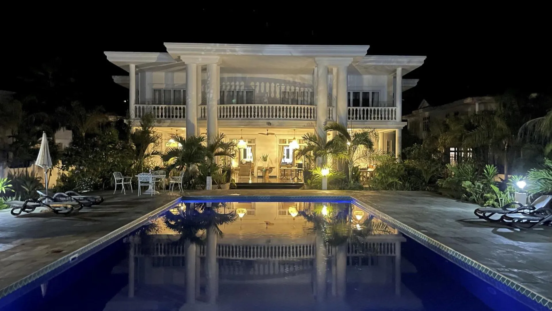 Chateau Elysium Hotel Beau Vallon   Beau Vallon (Mahe)