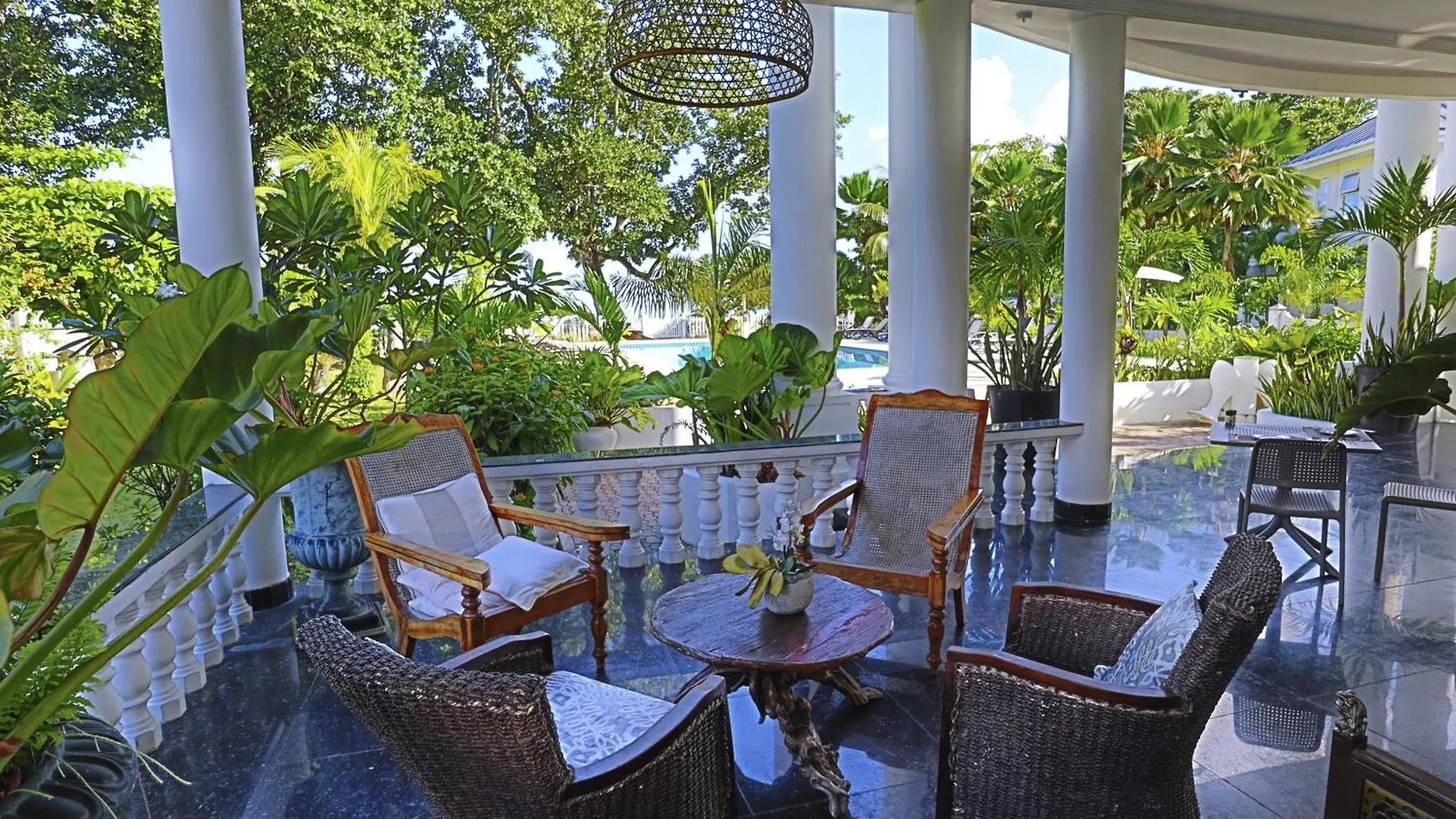 Chateau Elysium Beau Vallon  Beau Vallon (Mahe)