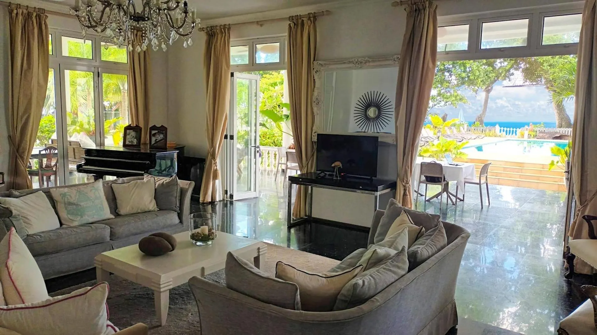***** Hotel Chateau Elysium Beau Vallon  Seychellerne